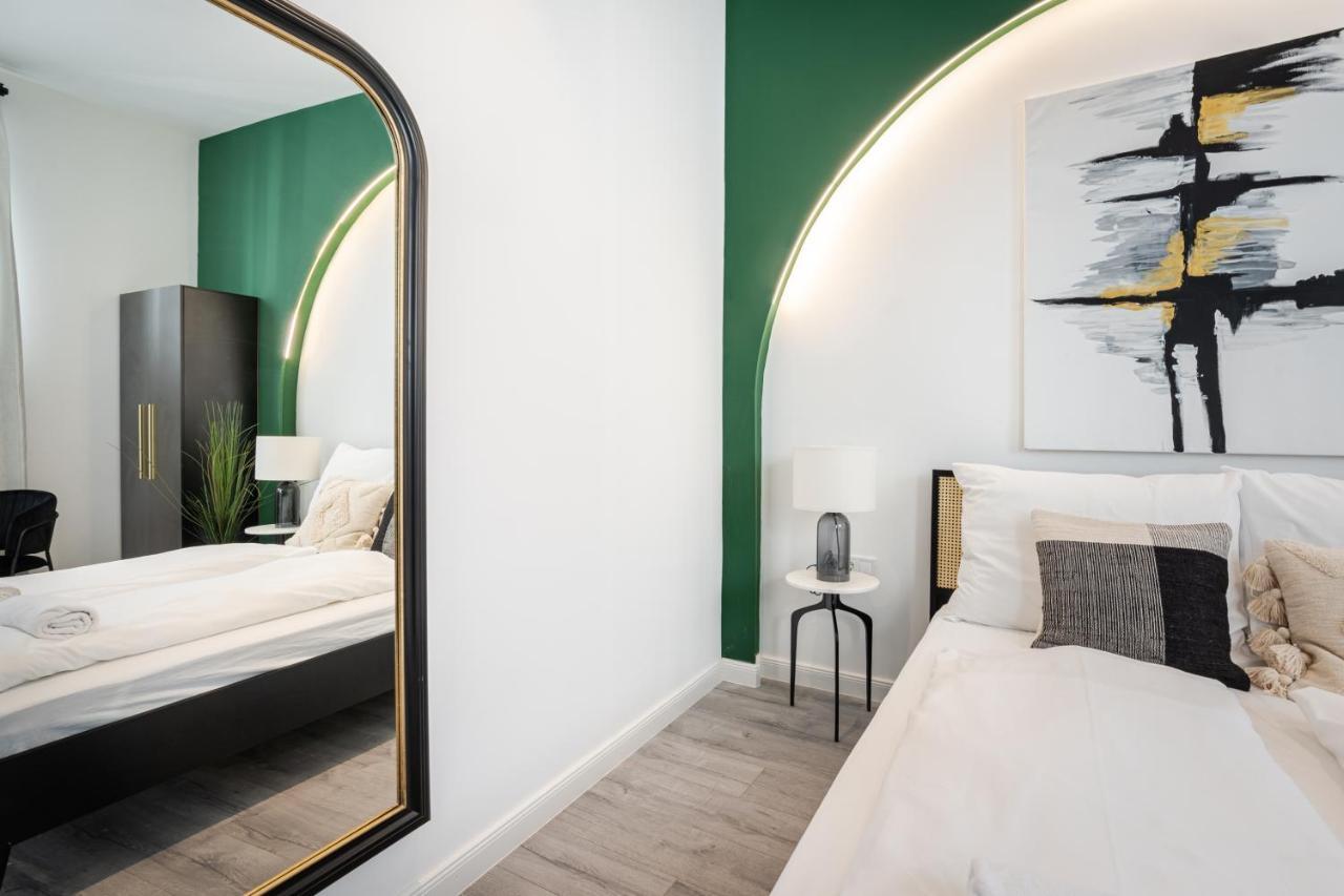 R6 - Boutique Apartments, Best Location By Bqa Budapest Kültér fotó