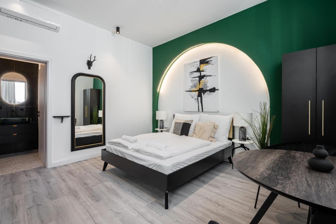 R6 - Boutique Apartments, Best Location By Bqa Budapest Kültér fotó