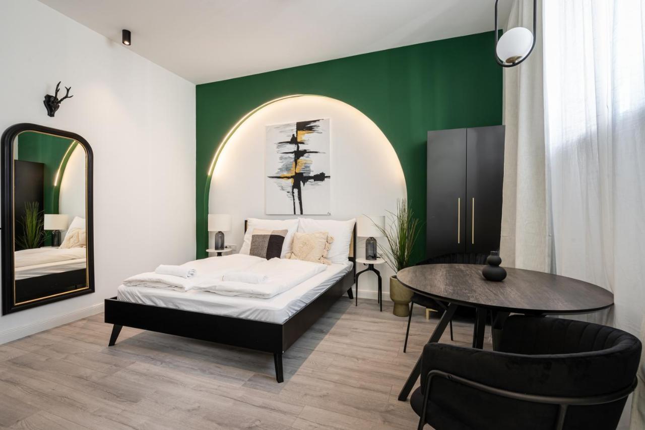 R6 - Boutique Apartments, Best Location By Bqa Budapest Kültér fotó