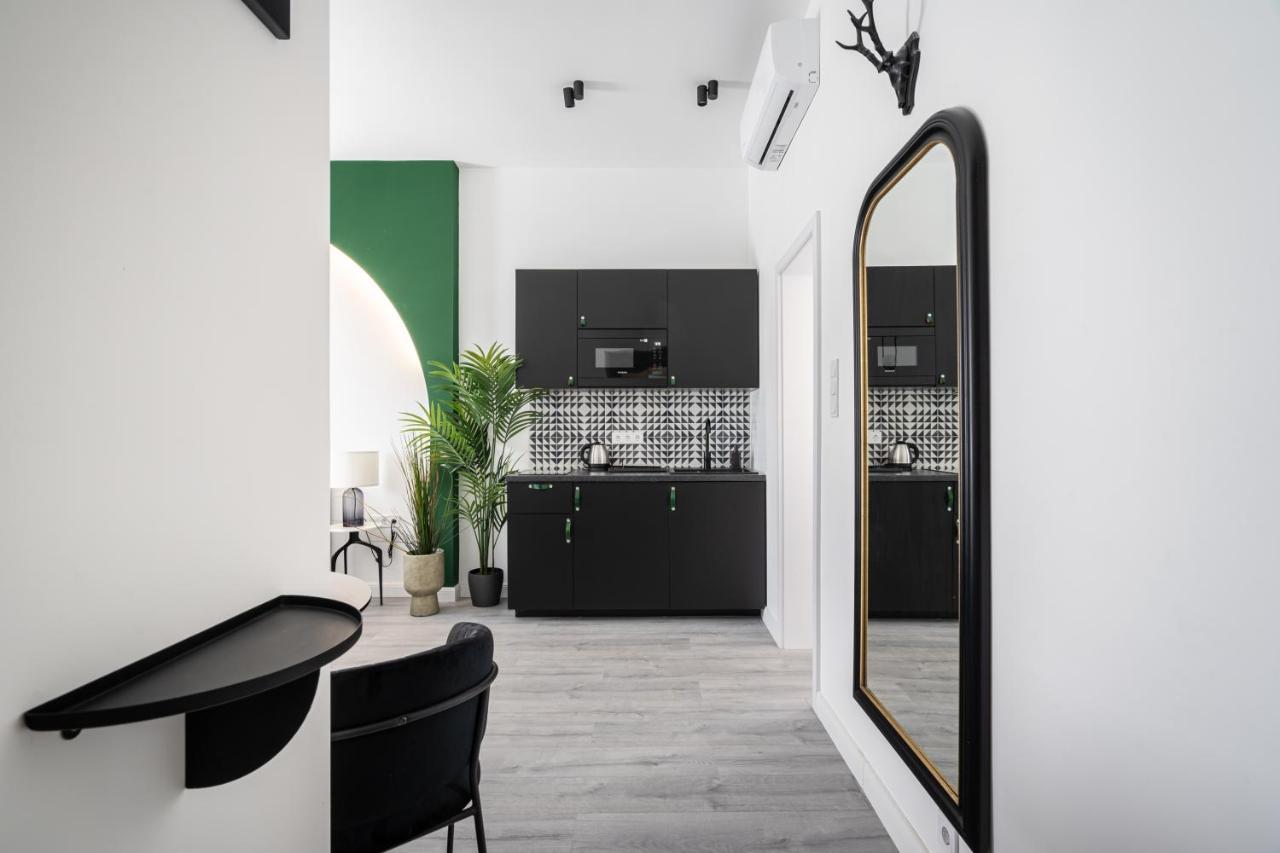 R6 - Boutique Apartments, Best Location By Bqa Budapest Kültér fotó